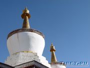 Ступы в монастыре Ташилунпо (Tashilunpo Monastery)