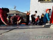 Простирания у Джоканга (Jokhang)
